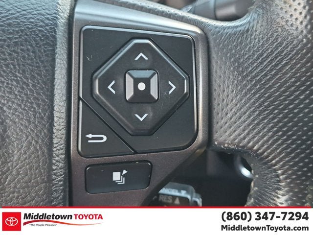 Used 2016 Toyota Tacoma TRD Sport w/ Towing Package AWD/4WD image 20