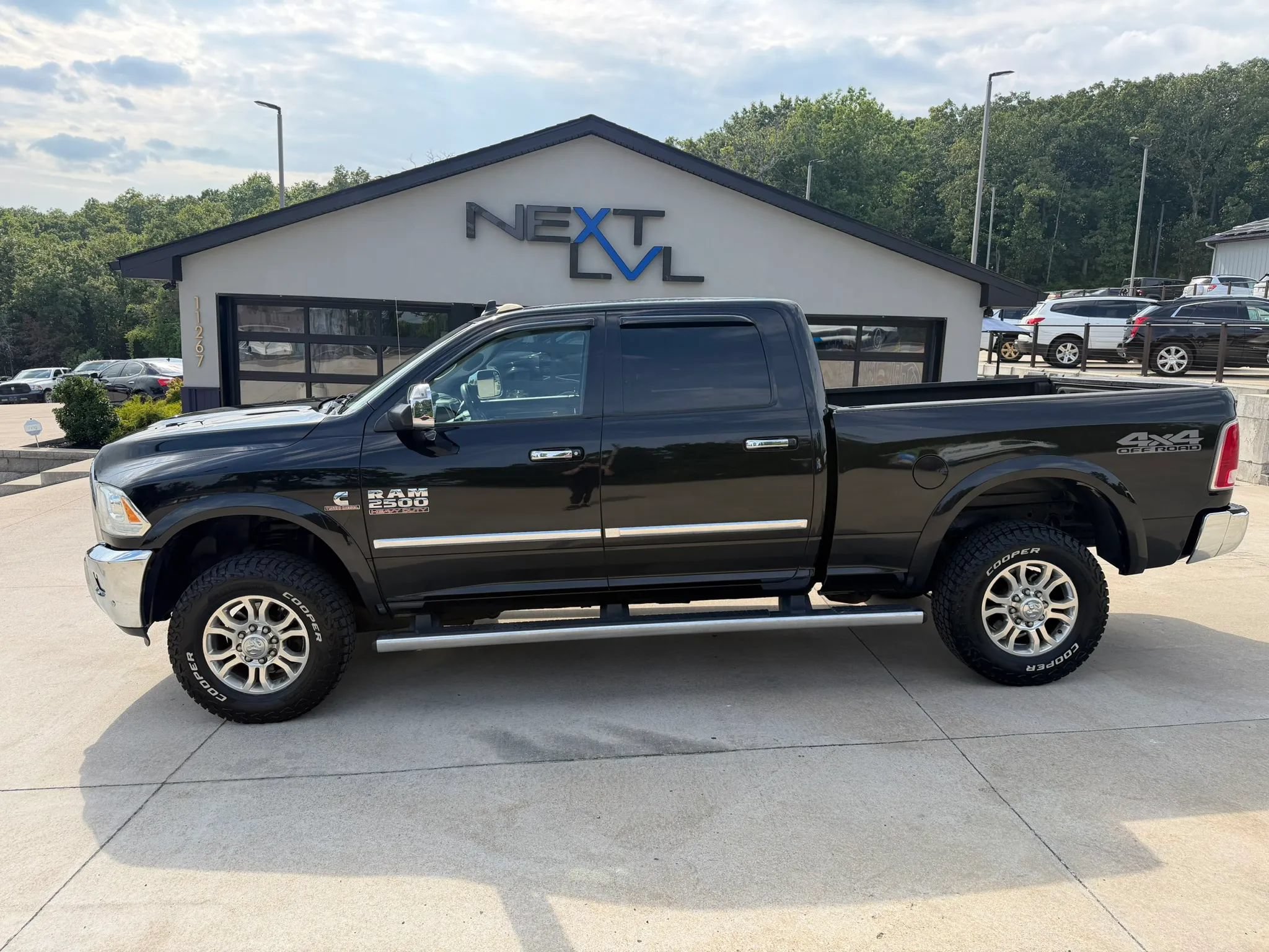 Used 2017 RAM 2500 Laramie w/ Snow Chief Group AWD/4WD image 6
