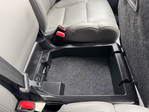 Used 2014 Toyota Tundra SR image 12