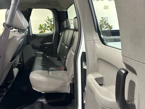 Used 2011 Chevrolet Silverado 1500 W/T image 10