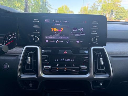 Used 2021 Kia Sorento EX w/ Panoramic Sunroof Package AWD/4WD image 22