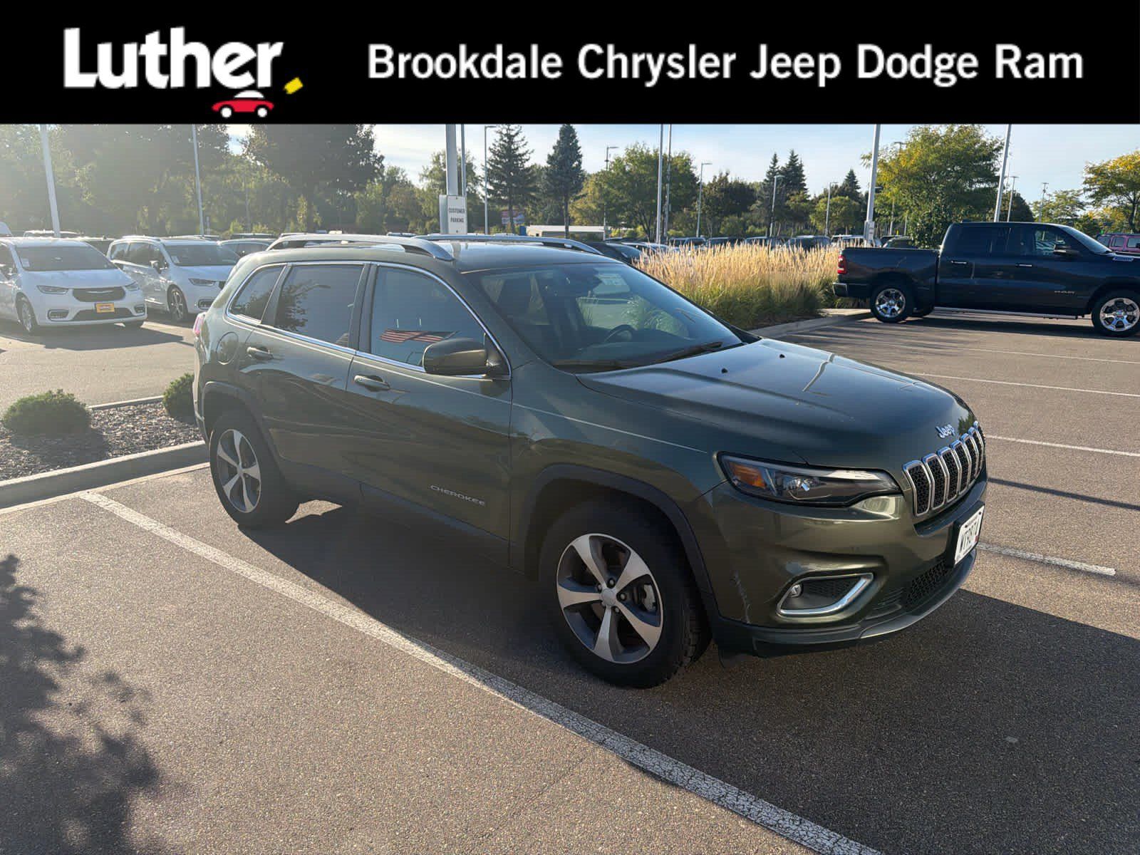 Used 2021 Jeep Cherokee Limited AWD/4WD image 1