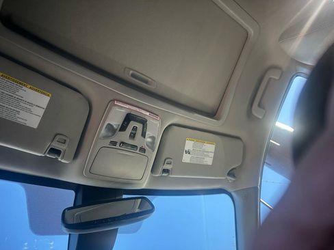 Used 2019 Toyota Sienna XLE w/ XLE Navigation Package image 22