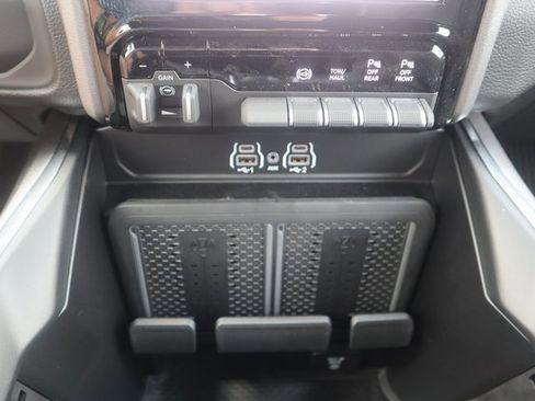 New 2026 RAM 2500 Laramie w/ Night Edition image 16