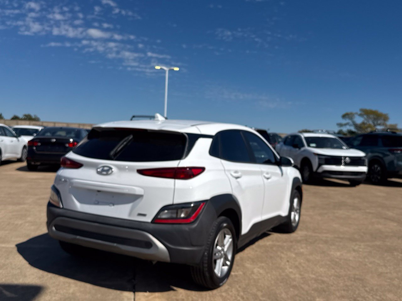 Used 2023 Hyundai Kona SE AWD/4WD image 23