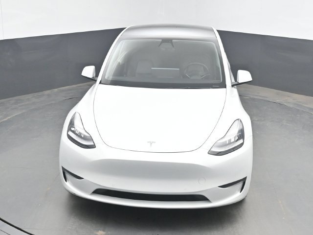 Used 2022 Tesla Model Y Long Range AWD/4WD image 32