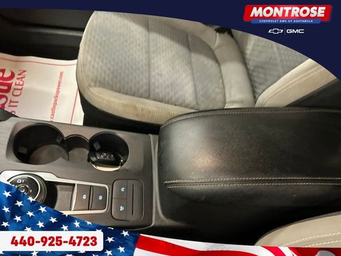 Used 2022 Ford Escape SE w/ Cold Weather Package image 16