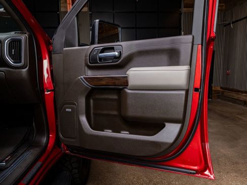 Used 2023 GMC Sierra 3500 SLT w/ SLT Premium Package image 37