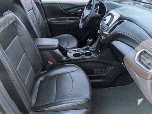 Used 2018 Chevrolet Equinox Premier FWD image 28