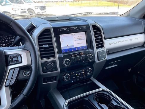 Used 2020 Ford F250 Lariat w/ Lariat Ultimate Package image 9