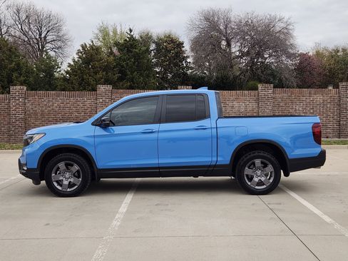 Certified 2025 Honda Ridgeline TrailSport image 5