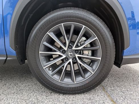 Used 2025 Lexus NX 250 FWD w/ Accessory Package (2T) image 11