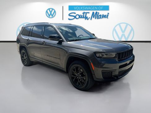 Used 2024 Jeep Grand Cherokee L Laredo AWD/4WD image 1