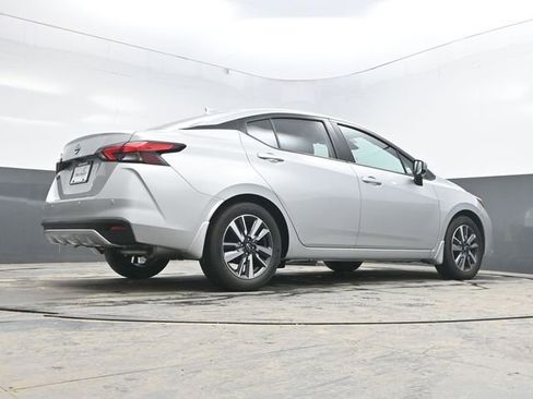 Used 2025 Nissan Versa SV w/ Trunk Package image 39