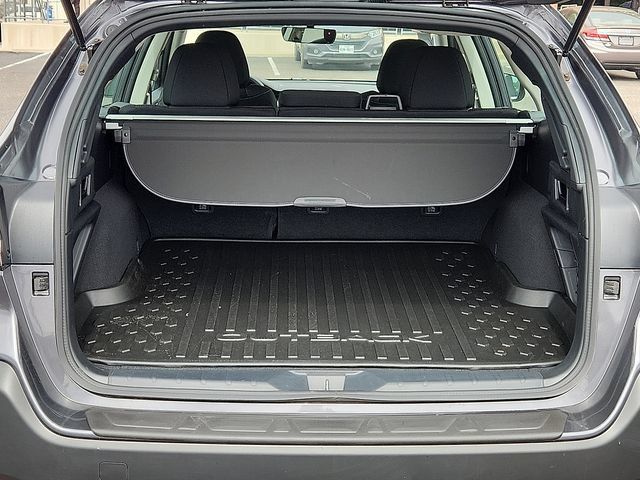 Certified 2025 Subaru Outback AWD/4WD image 10