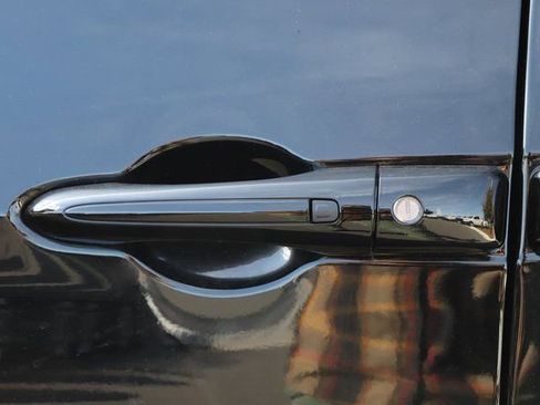 New 2026 Chrysler Pacifica Limited w/ S Appearance Package image 9