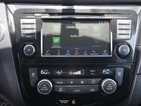 Used 2018 Nissan Rogue SV w/ Premium Package AWD/4WD image 41