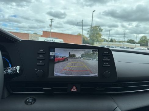 New 2025 Hyundai Elantra Sport image 24