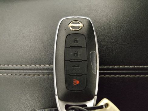 Used 2024 Nissan Sentra SV FWD image 32
