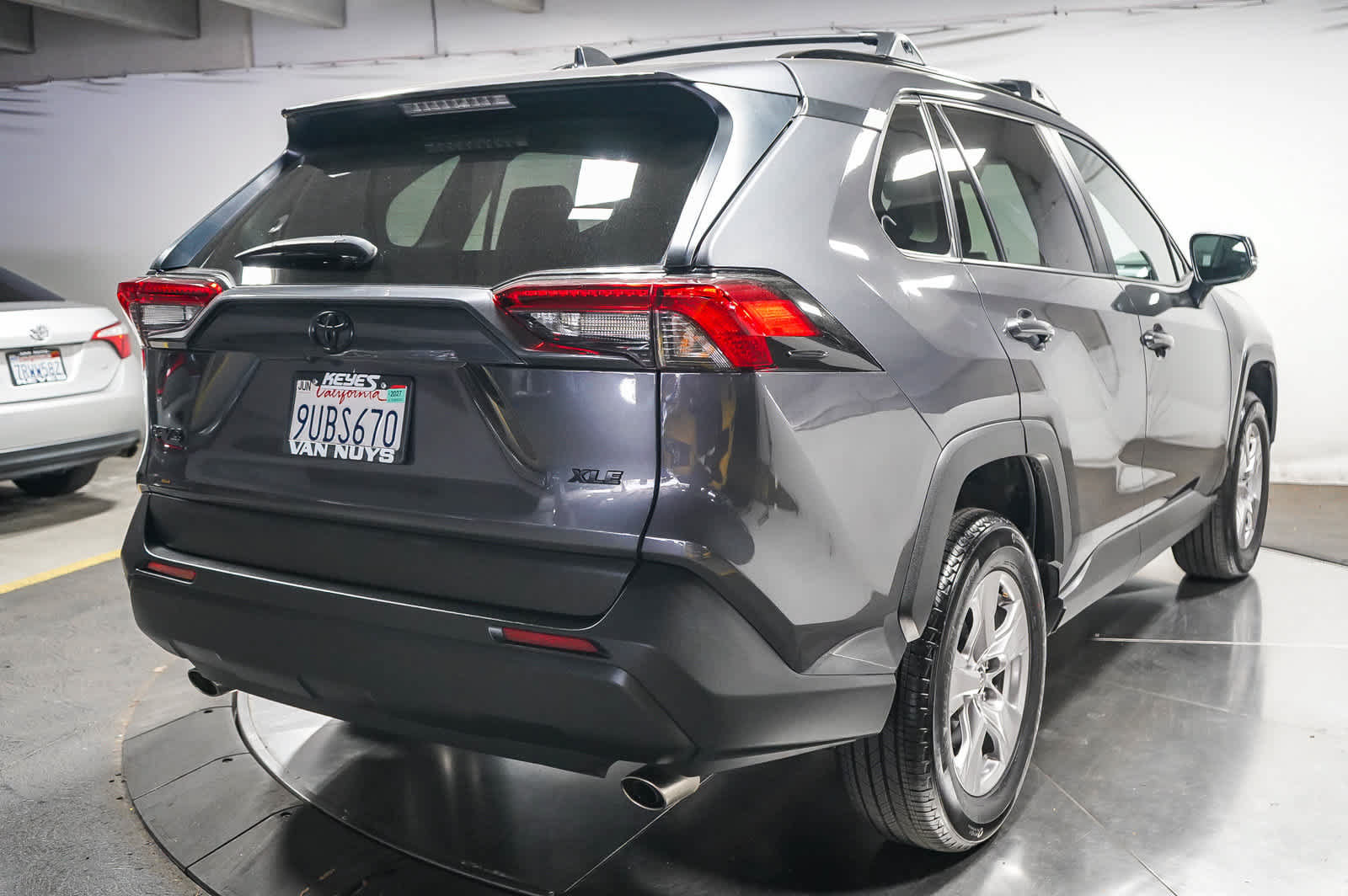 Certified 2025 Toyota RAV4 XLE w/ Convenience Package FWD image 4