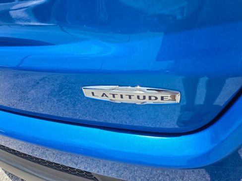 Used 2022 Jeep Compass Latitude FWD image 12
