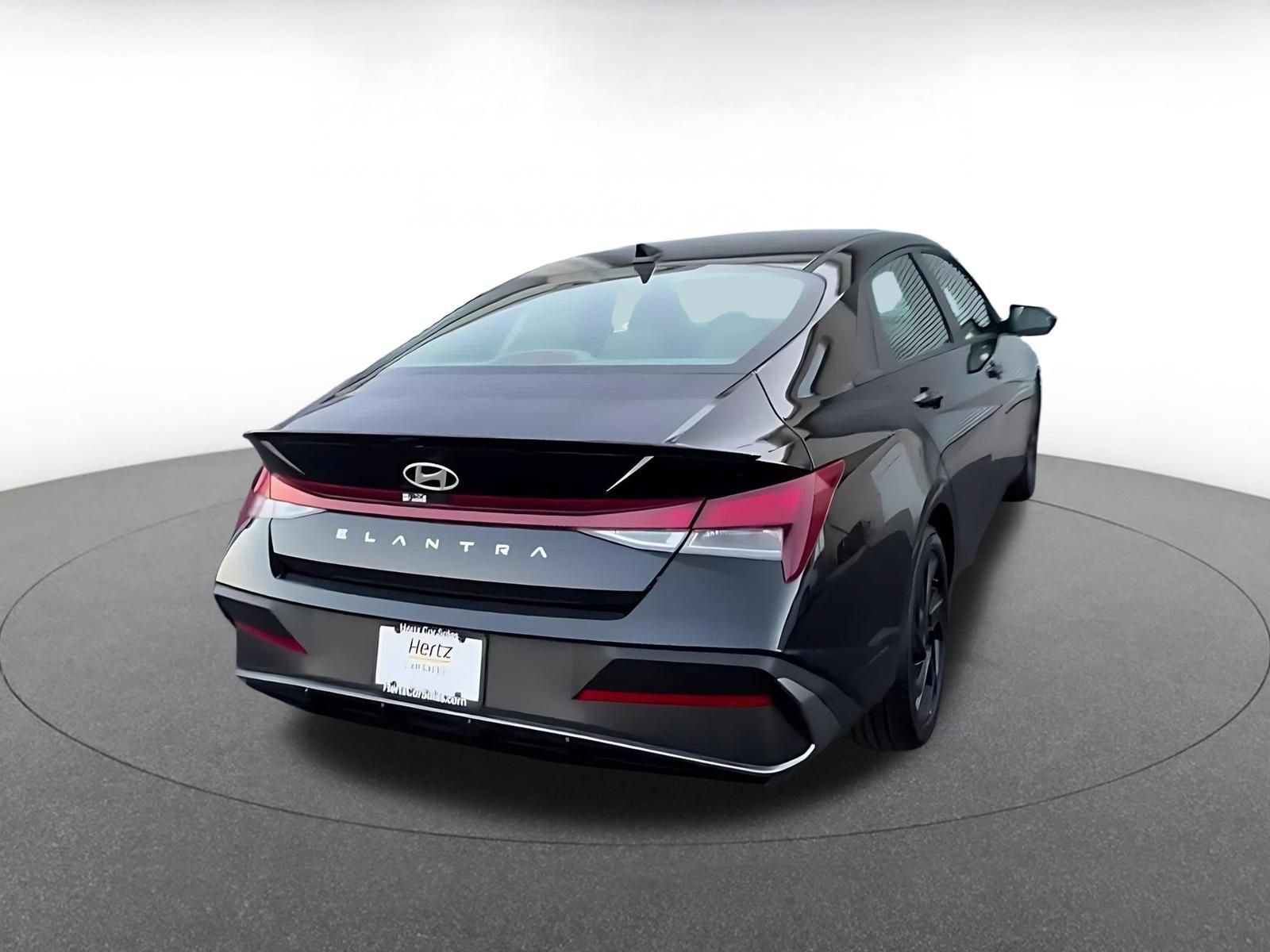 Used 2026 Hyundai Elantra Sport FWD image 14