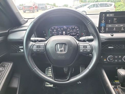 Used 2025 Honda Accord Sport image 21