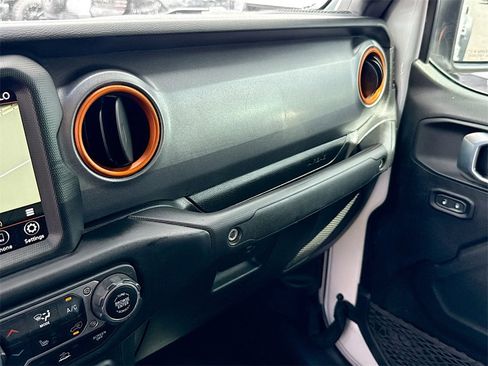 Used 2021 Jeep Gladiator Mojave image 22