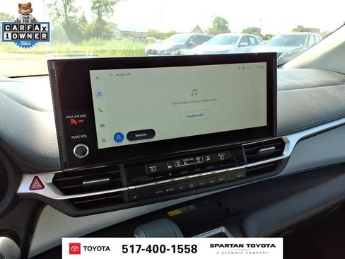 Used 2026 Toyota Sienna XLE FWD image 21