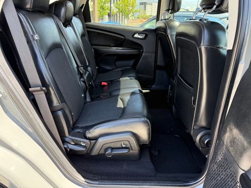 Used 2020 Dodge Journey Crossroad FWD image 30