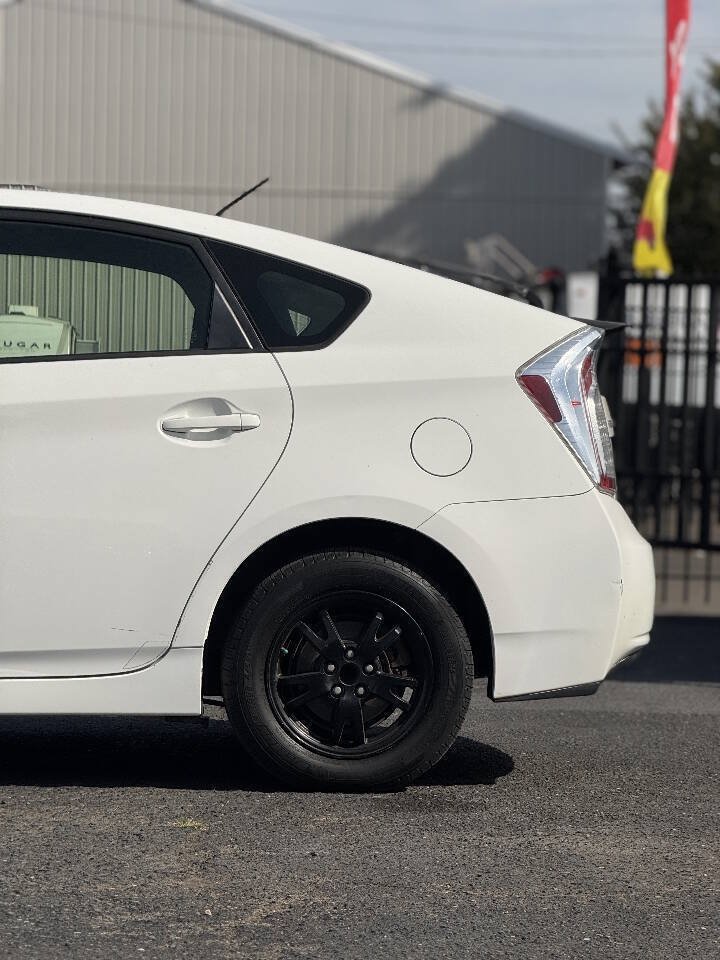 Used 2012 Toyota Prius Two FWD image 19