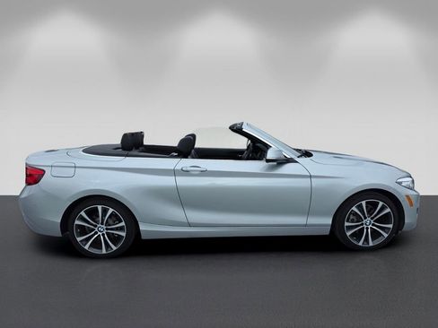 Used 2019 BMW 230i Convertible w/ Premium Package image 3