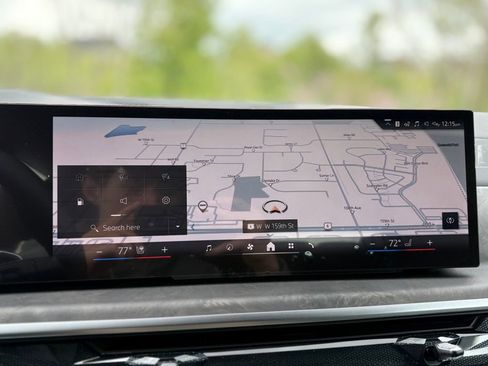 Used 2026 BMW X7 xDrive40i w/ M Sport Package image 9