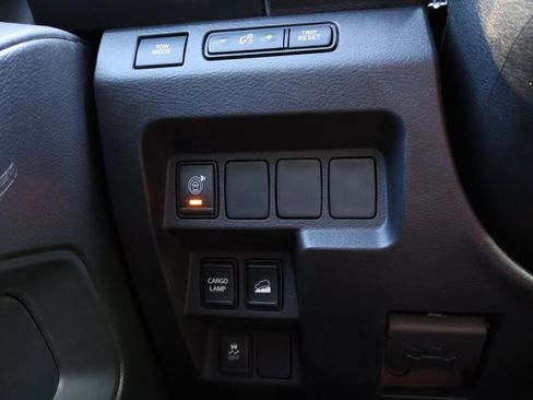 Used 2022 Nissan Frontier S w/ Technology Package image 40