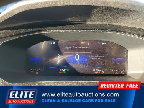 Used 2022 Volkswagen Taos S image 17