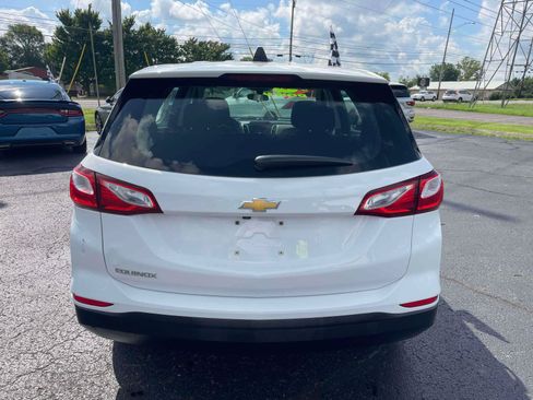Used 2019 Chevrolet Equinox LS FWD image 7