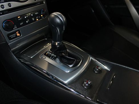 Used 2011 INFINITI G37 Journey w/ Premium Pkg RWD image 16
