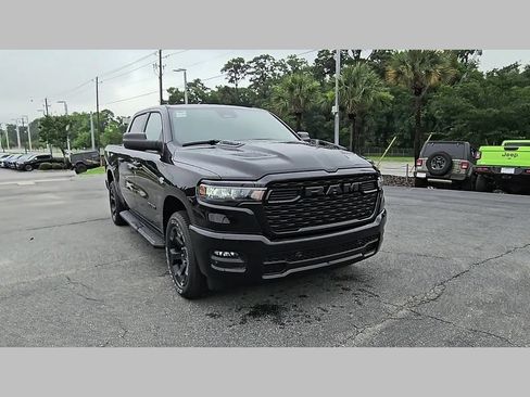 New 2026 RAM 1500 Express AWD/4WD image 39