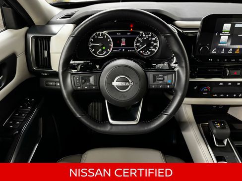 Certified 2025 Nissan Pathfinder SL AWD/4WD image 18