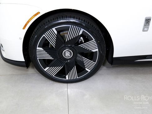 New 2025 Rolls-Royce Spectre w/ Spectre Enhancement Package image 34