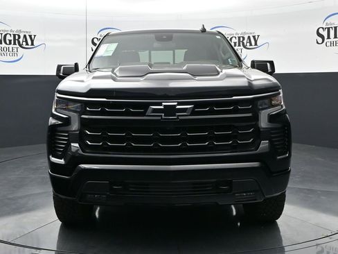 Used 2023 Chevrolet Silverado 1500 LT Trail Boss w/ LT Trail Boss Premium Package image 2