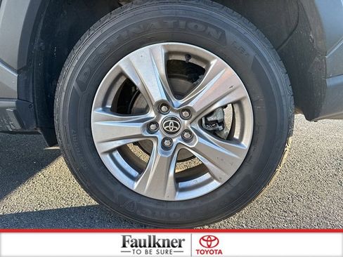 Certified 2022 Toyota RAV4 XLE image 16