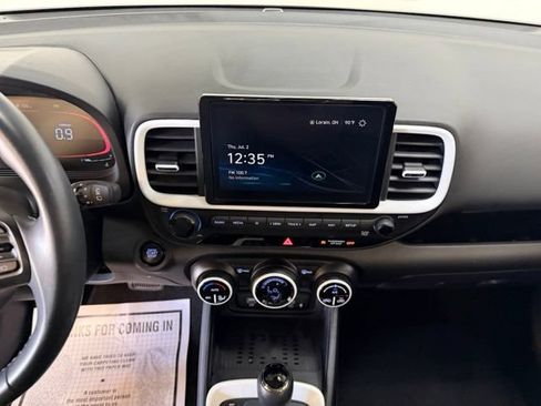 Certified 2023 Hyundai Venue Limited w/ Cargo Package FWD image 30