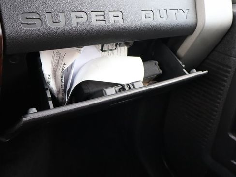 Used 2015 Ford F250 Lariat w/ Lariat Ultimate Package image 38