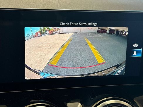 Certified 2022 Mercedes-Benz GLA 250 4MATIC image 24