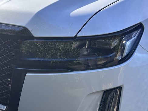 Used 2023 Cadillac Escalade Sport Platinum w/ LPO, ONYX Package image 13