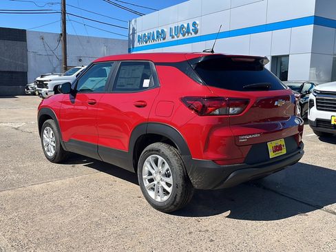 New 2026 Chevrolet TrailBlazer LS w/ LS Convenience Package AWD/4WD image 8