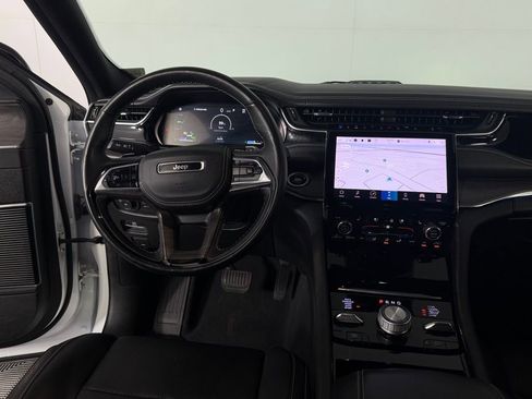 Certified 2023 Jeep Grand Cherokee Overland w/ Advanced Protech Group III image 13