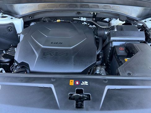 Used 2022 Kia Telluride S image 36