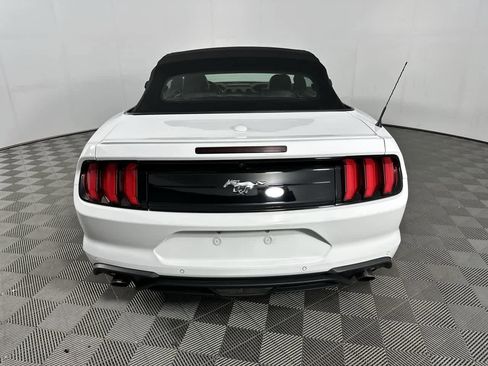 Used 2023 Ford Mustang Premium image 7